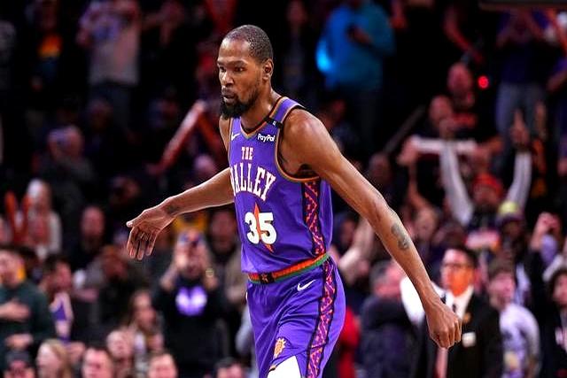 魔术，关键时刻神级表现，杜兰特！